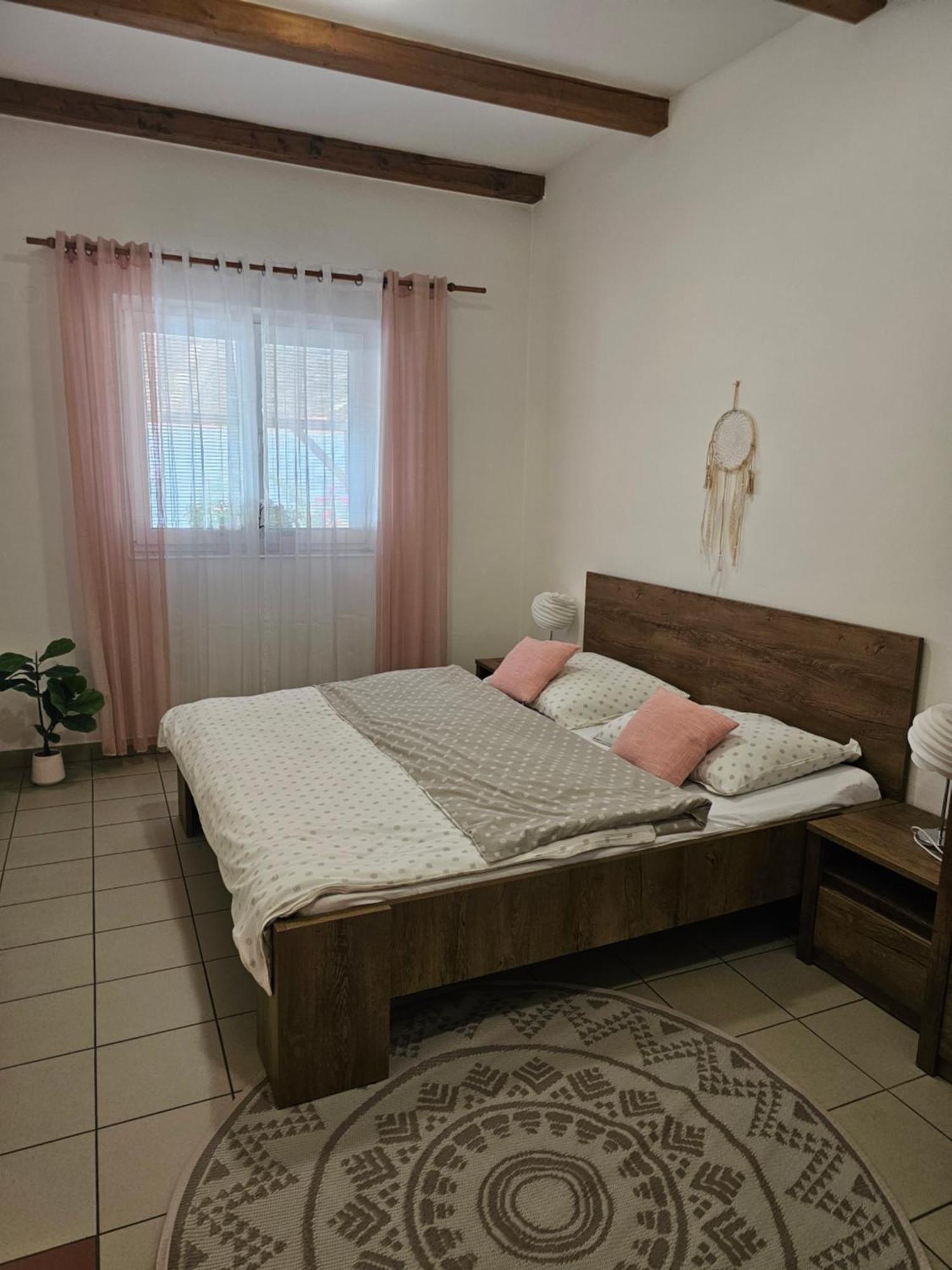 Apartman U Sudu Kobyli Exterior photo