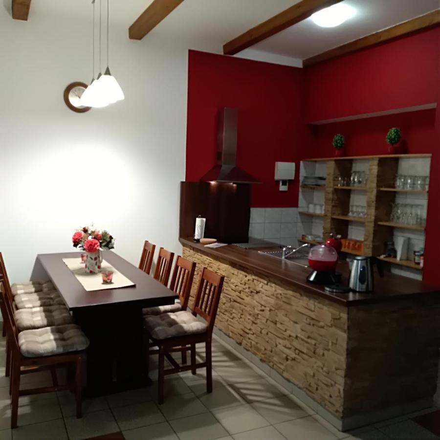 Apartman U Sudu Kobyli Exterior photo
