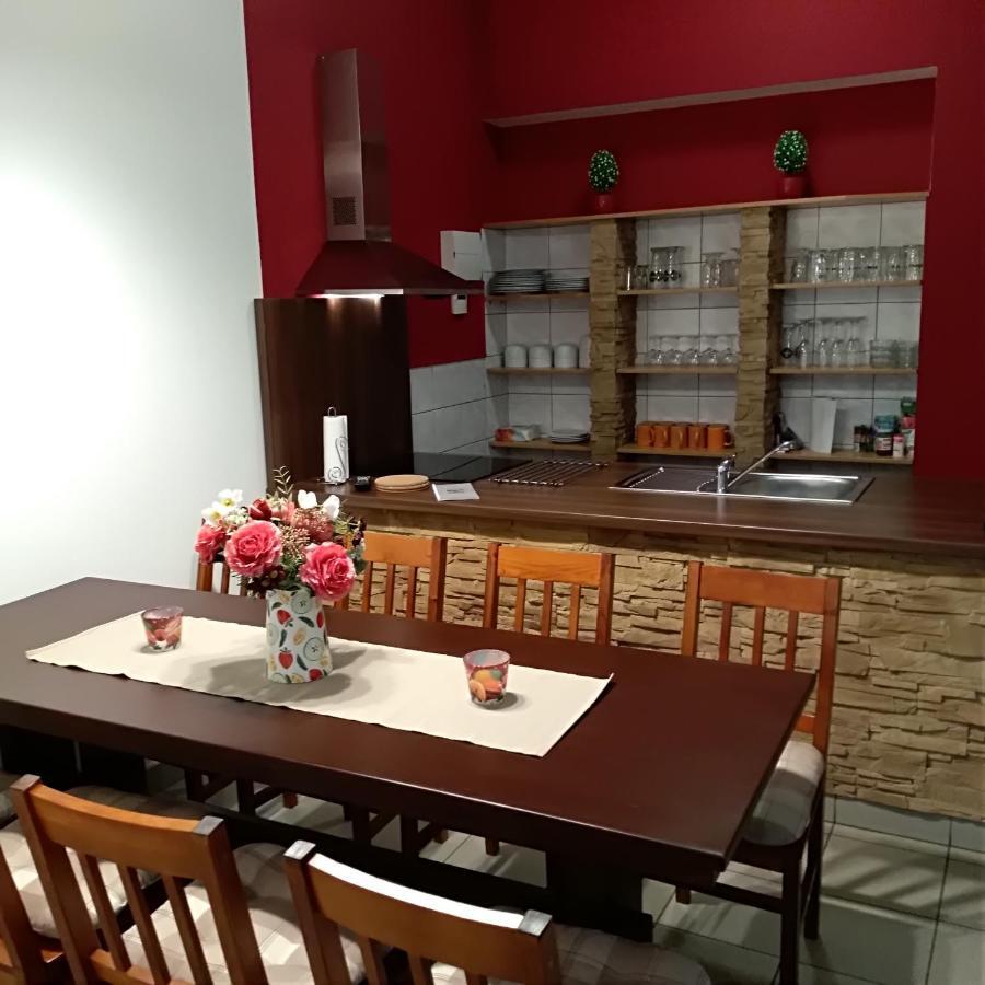Apartman U Sudu Kobyli Exterior photo
